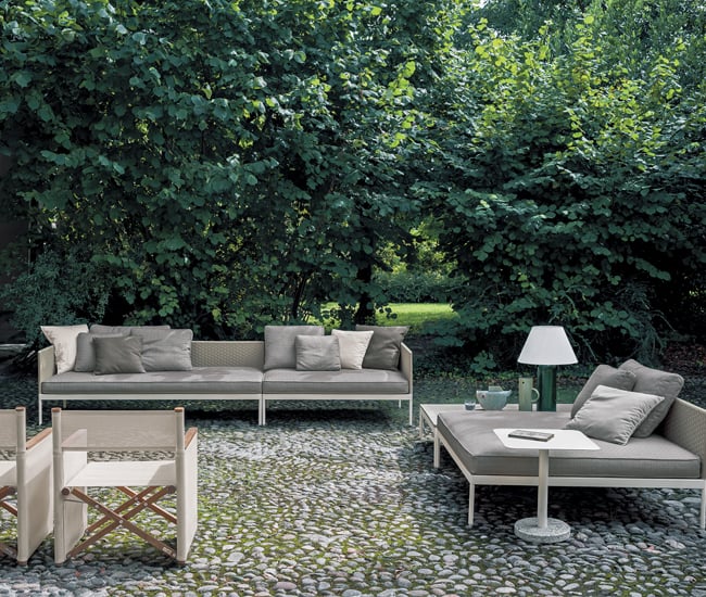 Stylish Outdoor living Furniture