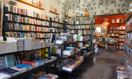 Type Books Toronto - Interior image